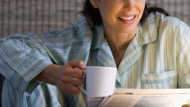 لماذا يحذر من ارتداء نفس ملابس النوم كل ليلة؟