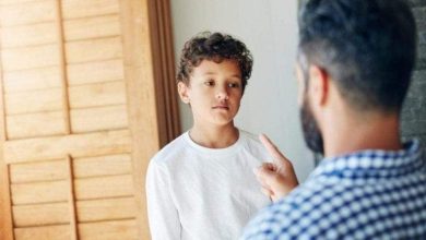 سلوكيات الأطفال الخاطئة التي يزيدها الأبوين سوء
