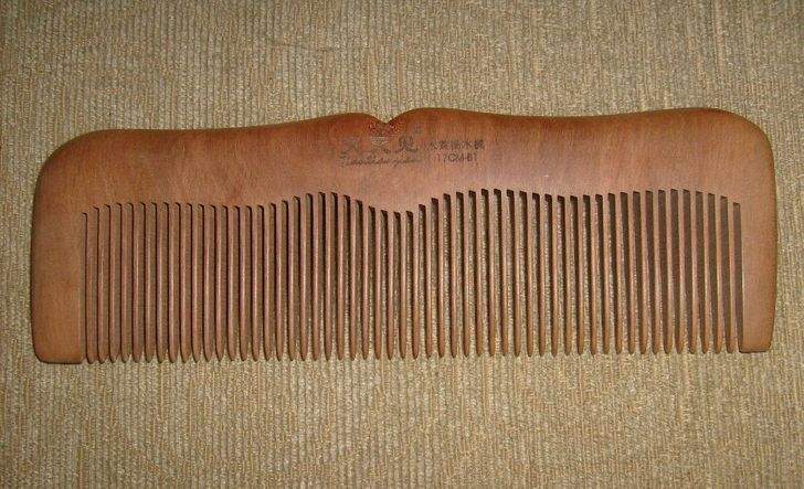 أشياء يجب أن تبقى داخل الحقيبة النسائية طوال الوقت