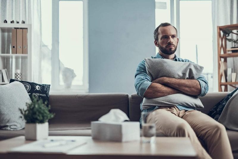 الشخصية الاعتمادية.. عندما يصبح البالغون كالأطفال الرضع