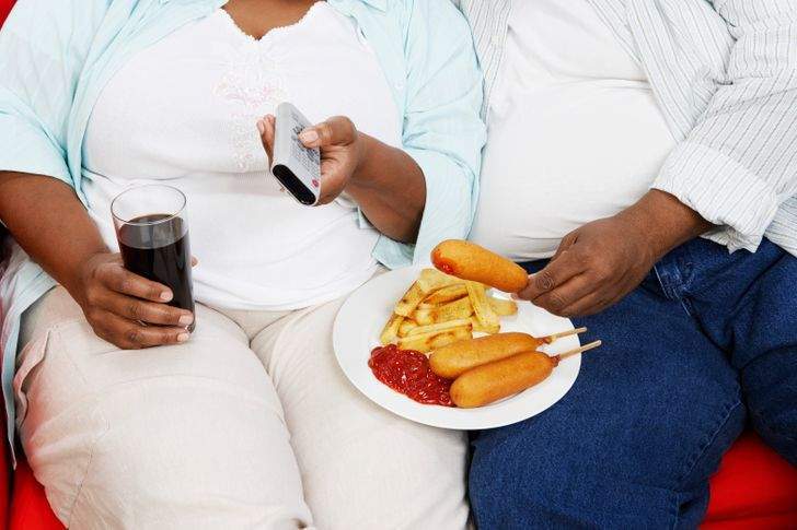 كيف ترتبط السعادة الزوجية بالوزن الزائد؟
