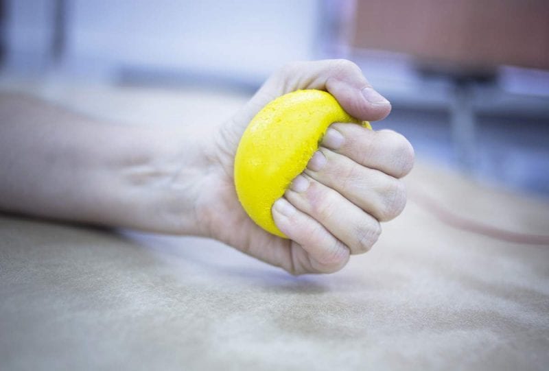 أفضل تمارين اليد والأصابع بعد إجهاد يوم عمل