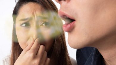 كيف نختبر رائحة الفم لدينا؟