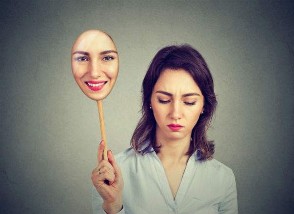 الشخصية الدورية.. وكيف يقود تقلب المزاج إلى أخطر الاضطرابات النفسية؟ الشخصية الدورية