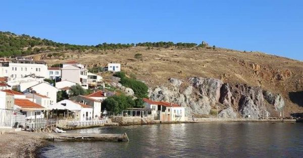 جزيرة تينيدوس التركية.. لؤلؤة بحر إيجة وبوابة الدردنيل التاريخية جزيرة تينيدوس