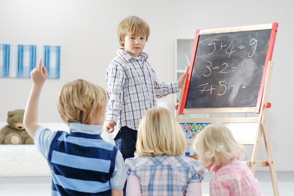 علاج تأتأة الأطفال