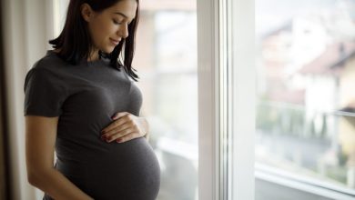 العلاقة الحميمة.. وأهم الطرق لتسهيل الولادة الطبيعية
