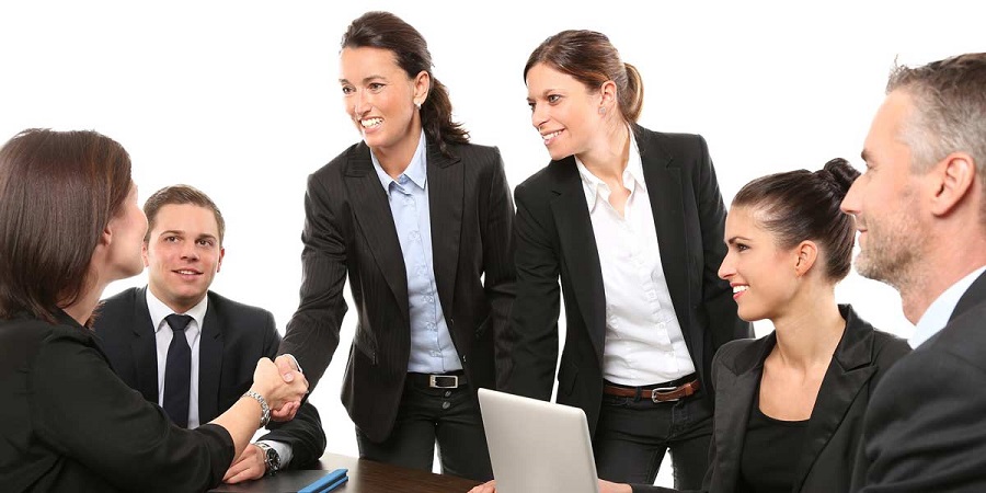 إتيكيت حضور المناسبات