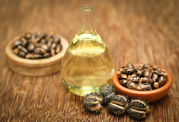 زيت الخروع لعلاج حب الشباب