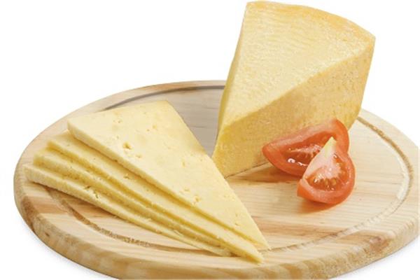 أضرار الجبن الرومي
