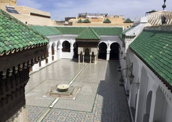 فاطمة الفهرية.. مؤسسة أقدم جامعة بالعالم فاطمة الفهرية