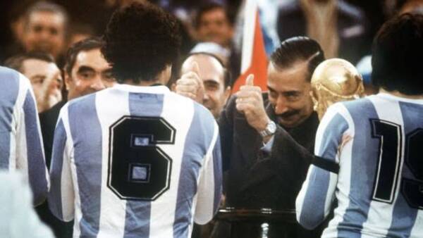 كأس العالم 1978.. هل أبعدت السياسة كرويف عن المونديال؟ كأس العالم